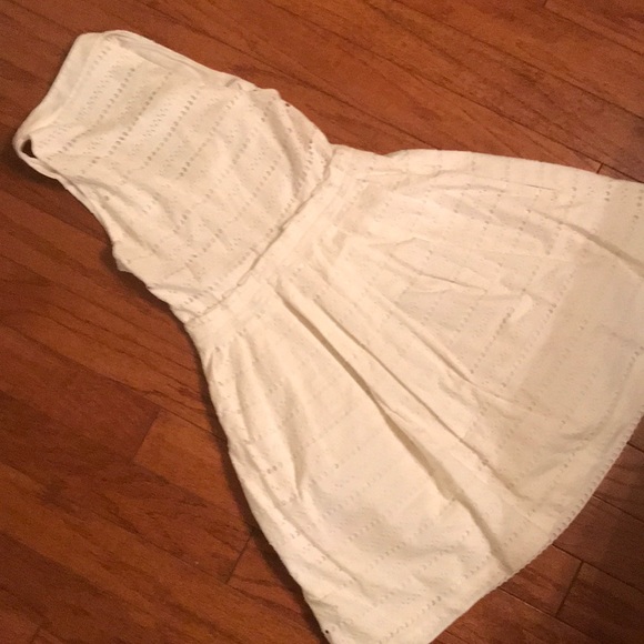 SOLD XP Ivory eyelet dress w/ pockets! Summer - Picture 5 of 7